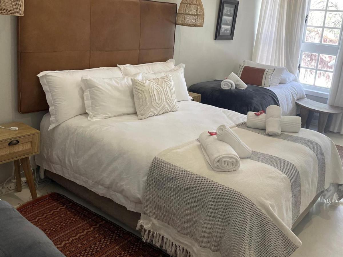 La Belle Guest House Bloemfontein Phòng bức ảnh